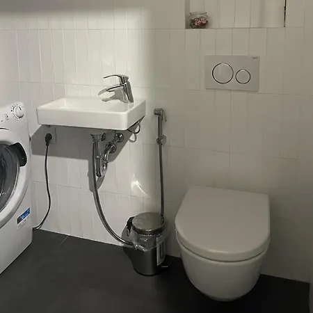 Apartamento Bright Near Main Station Praga