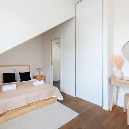 Appartamento 2br - 2 Bathrooms - Main Train Station Praga